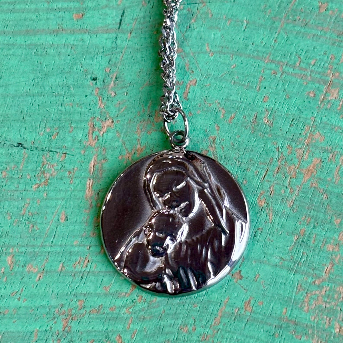 Madonna & Child Stainless Steel Medal Necklace – Gold or Silver