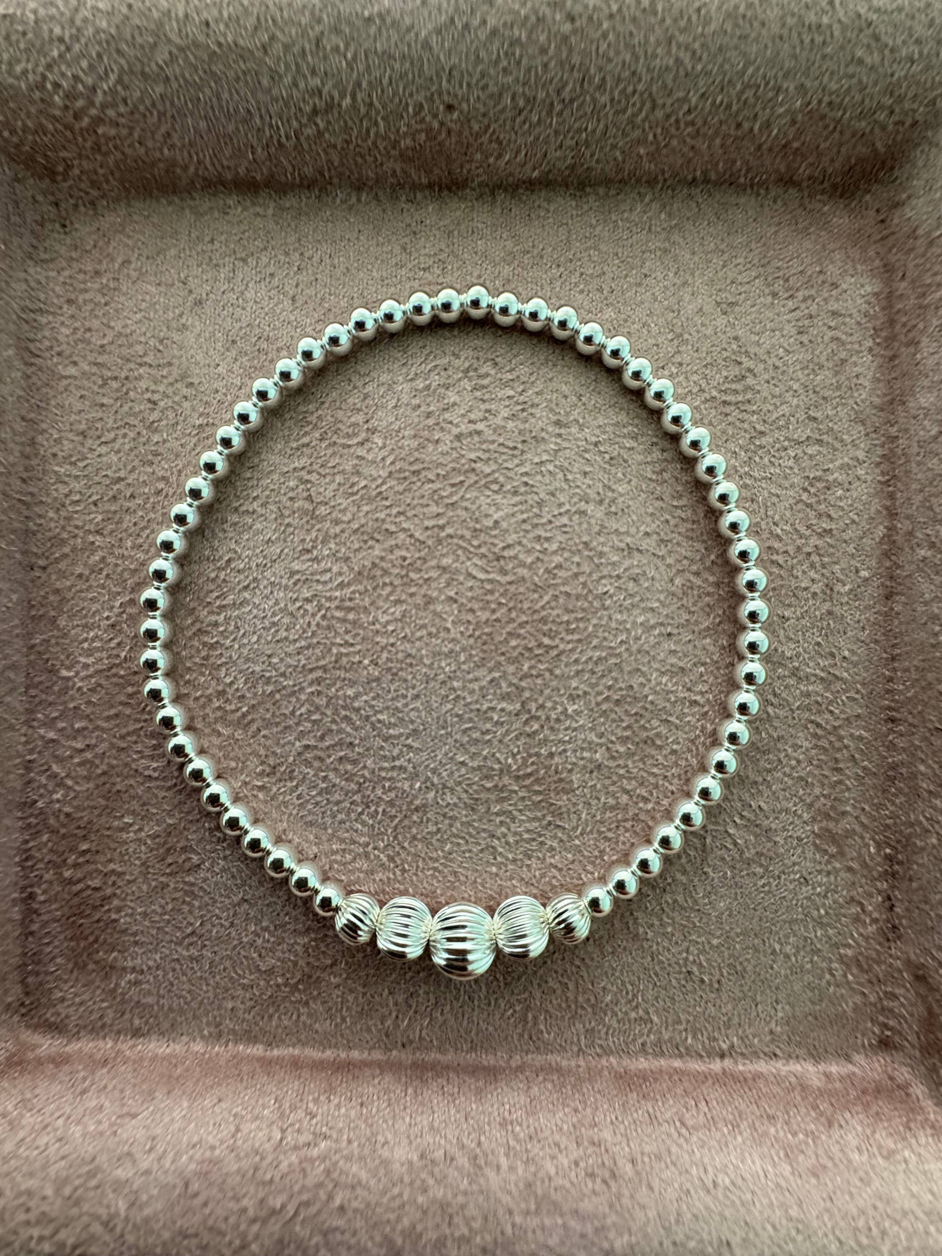 VICTORIA | Stretchy Anti-Tarnish 14K Gold Filled Bracelet