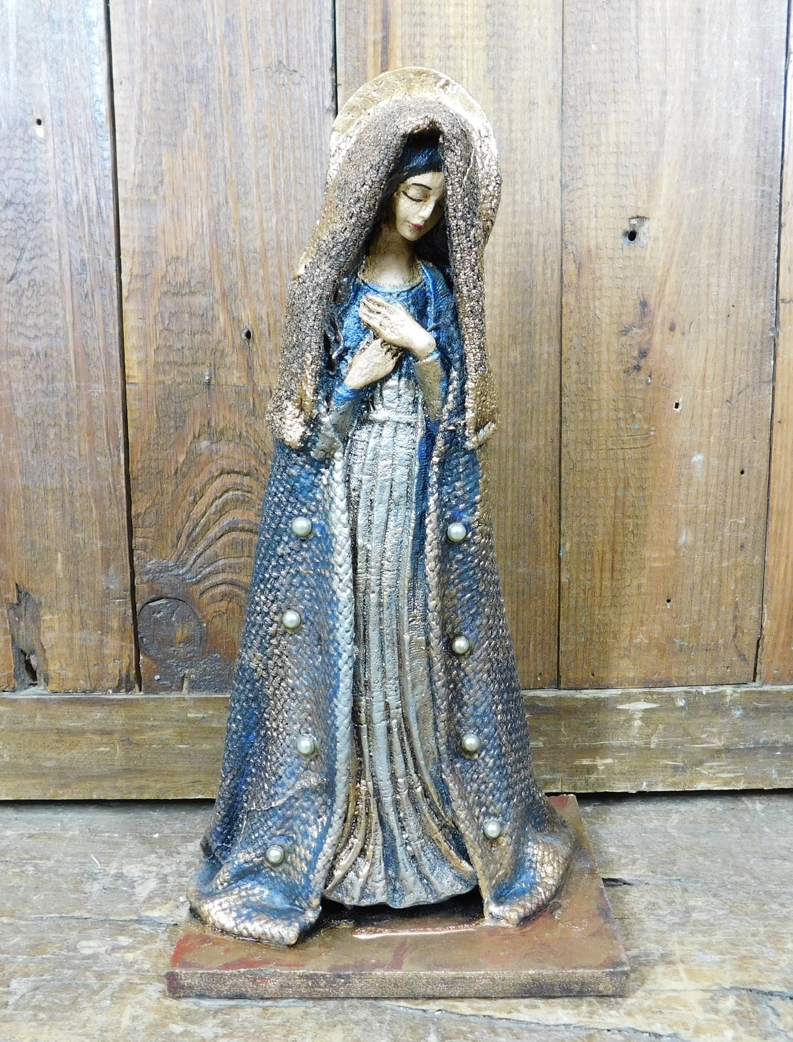 Virgin Mary Sculpture