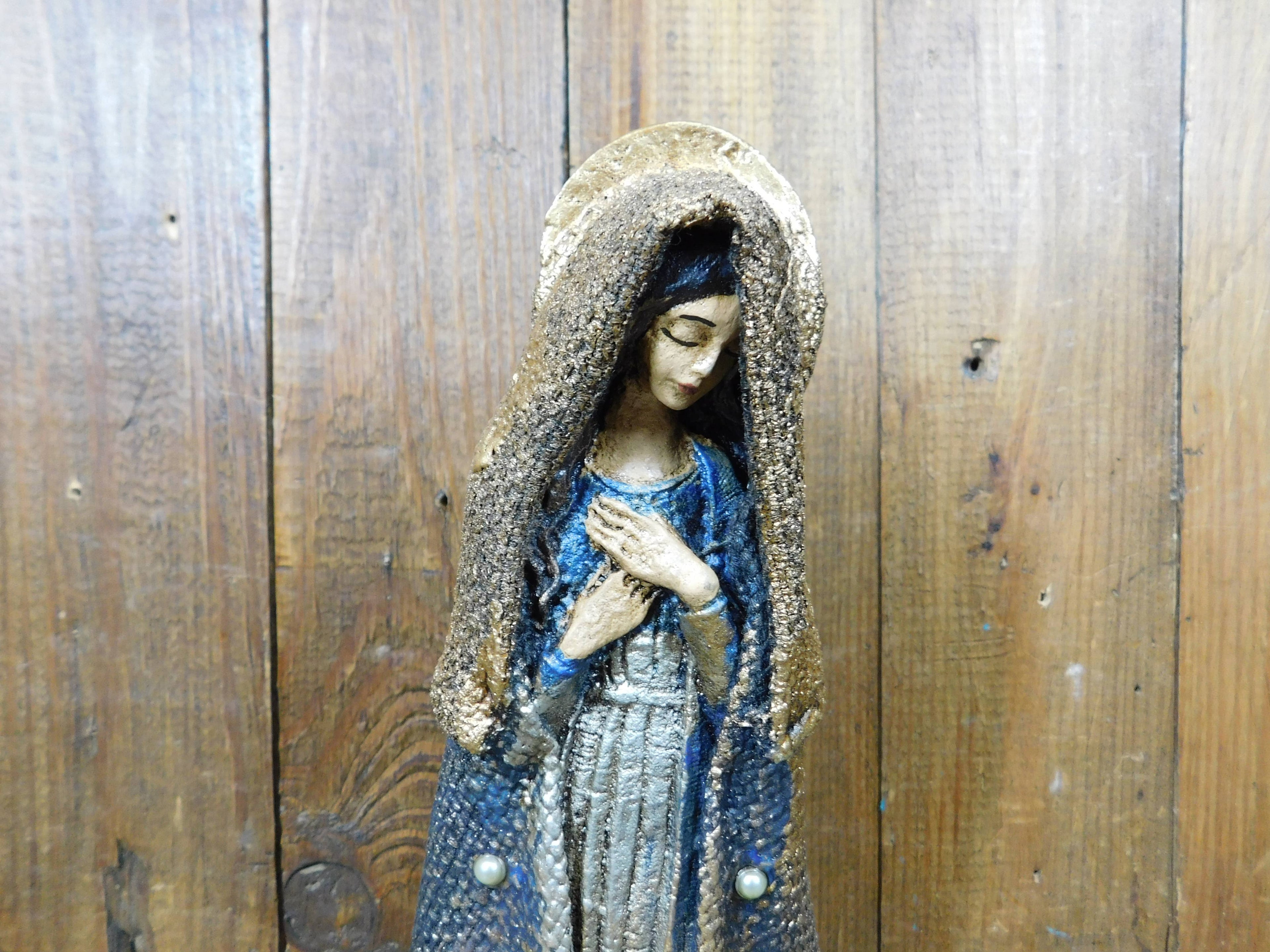 Virgin Mary Sculpture