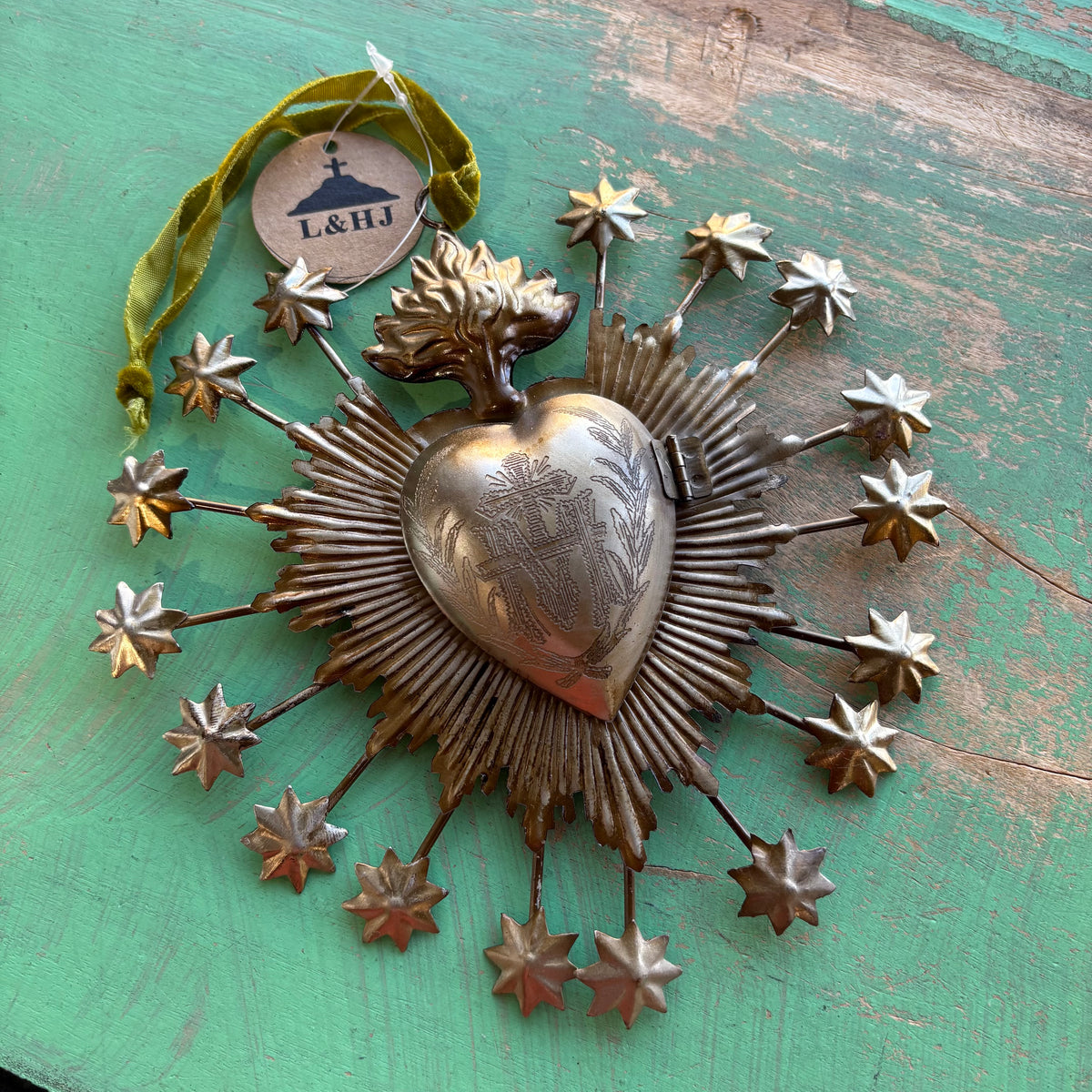 Flaming Stars 6" Sacred Heart Box