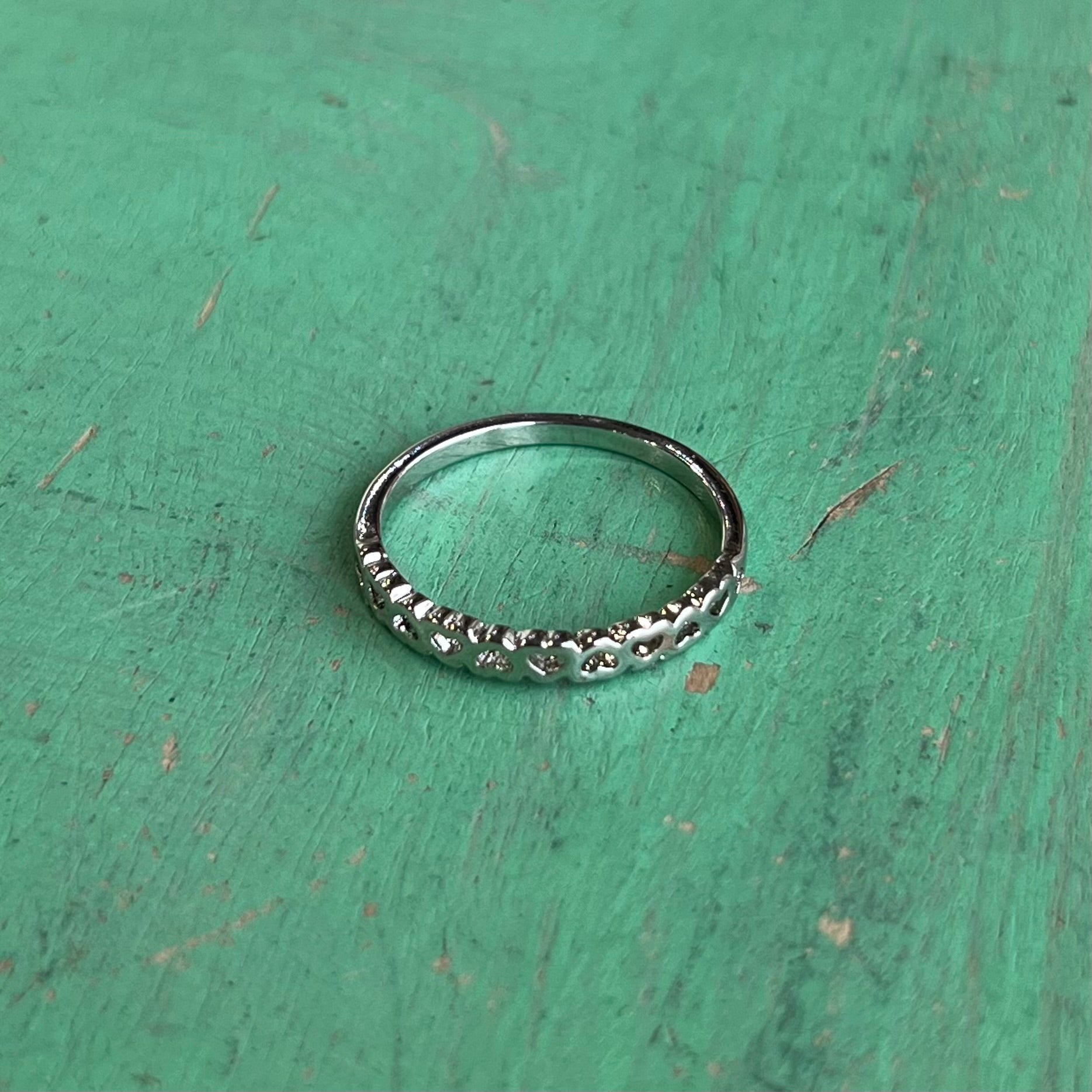 Mini Linked Hearts Silver Band Ring Size 7