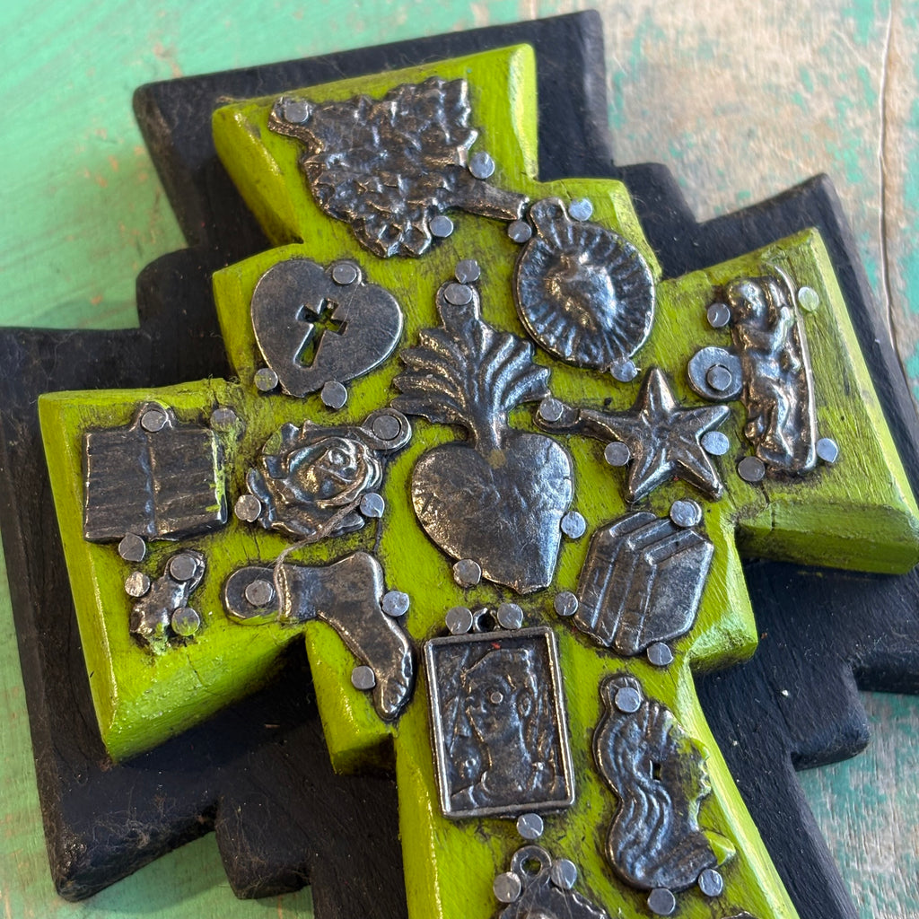 Double Milagros Cross