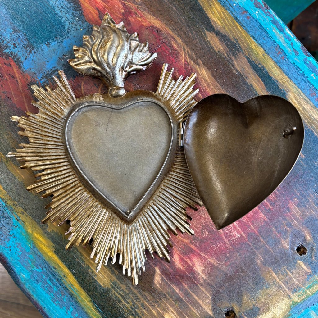 Flaming Sacred Heart 8" Box