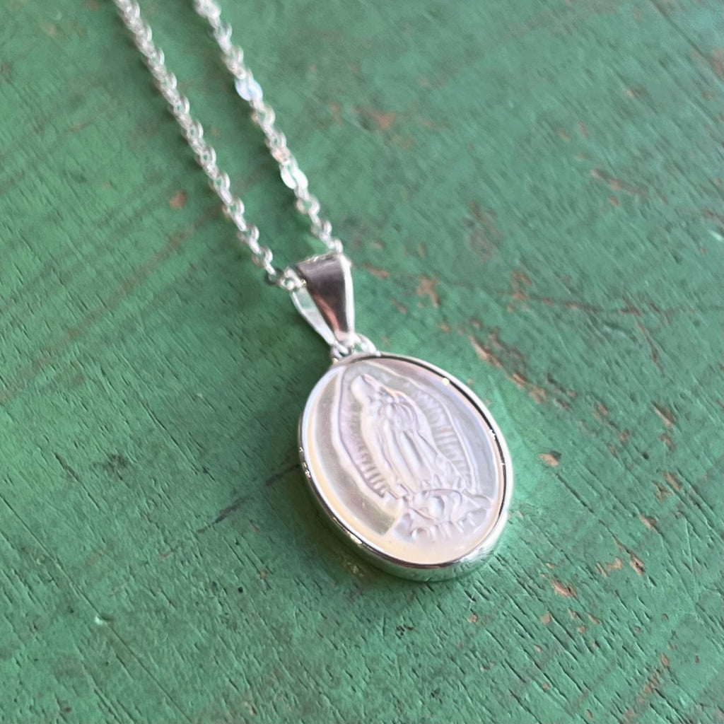 Sterling Silver Smooth Mother of Pearl OLG Chain Necklace