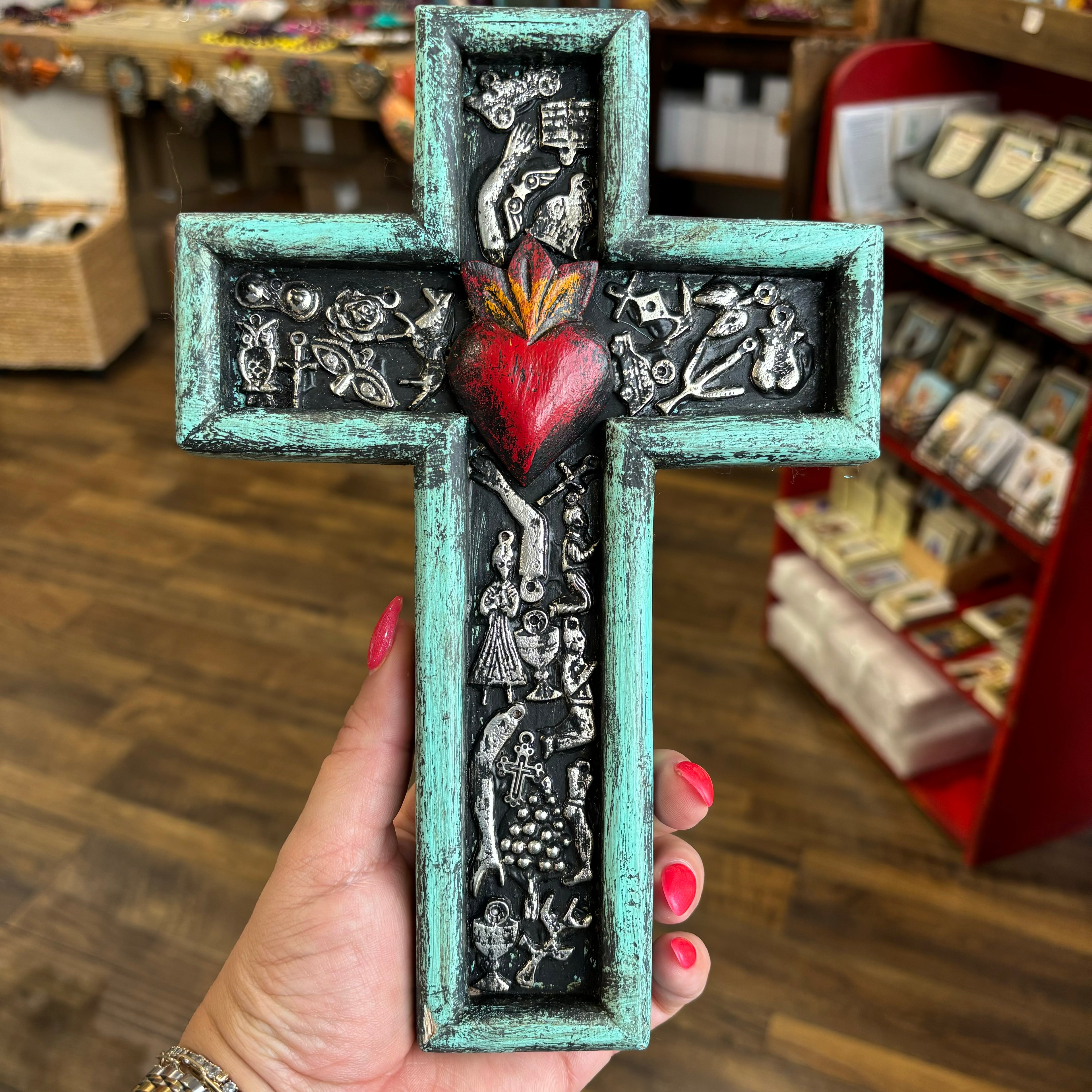 Milagros Medium Shadowbox Cross