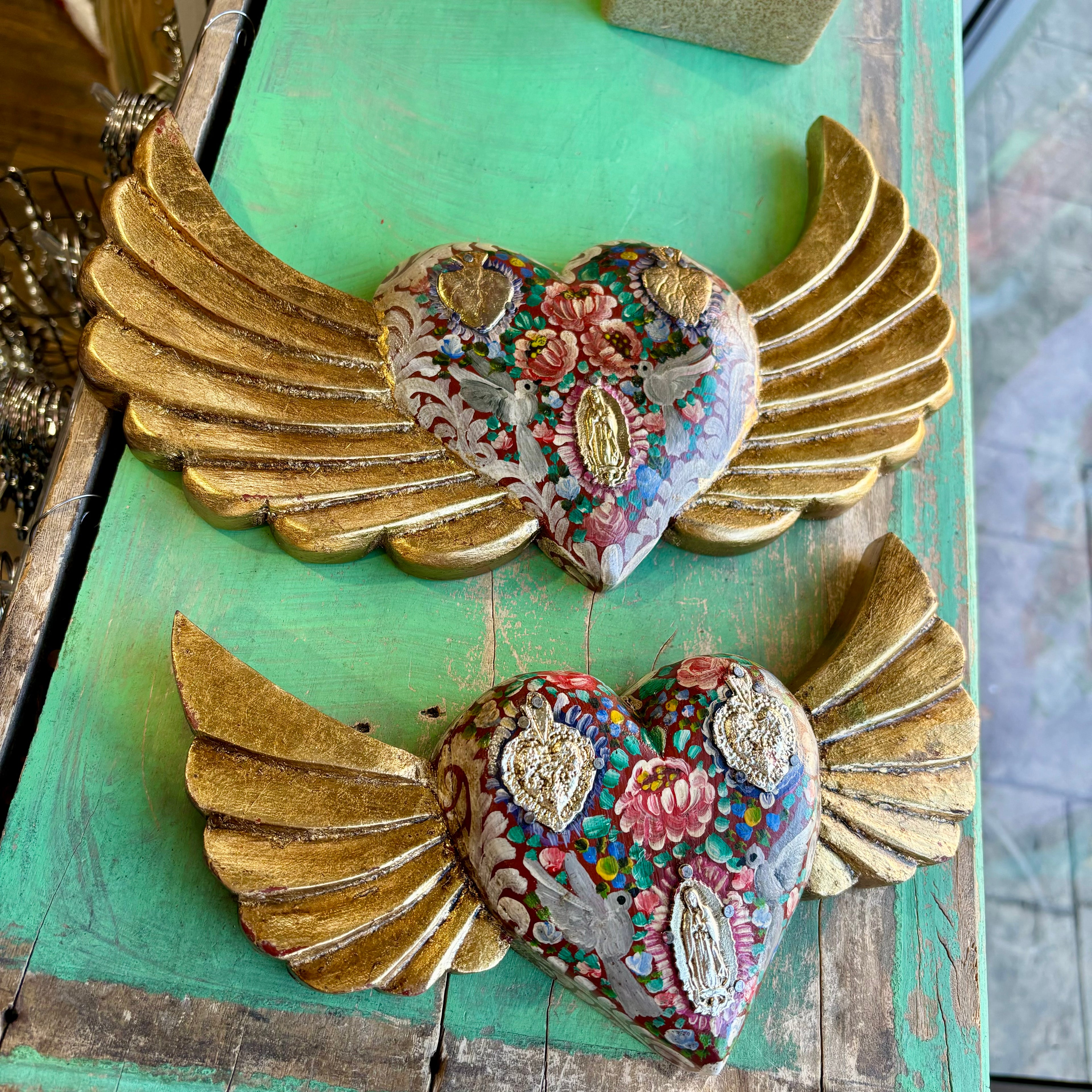 Paloma Milagros Corazon with Fan Wings