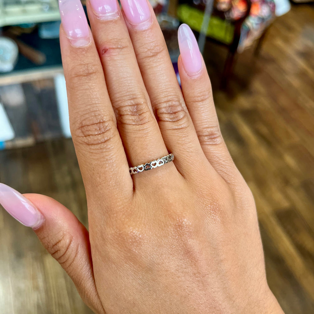 Mini Linked Hearts Silver Band Ring Size 7