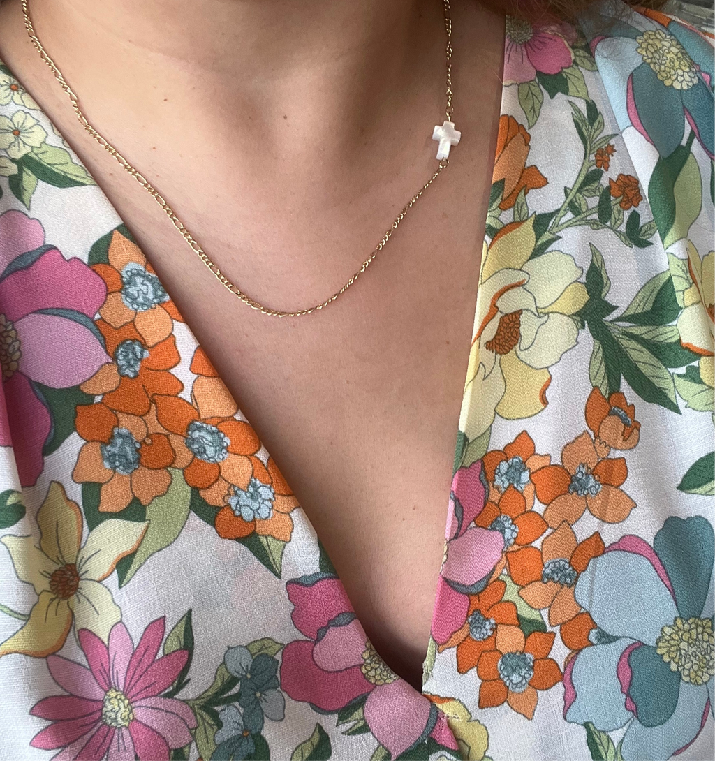 Sweet Simplicity Side Shell Cross Necklace