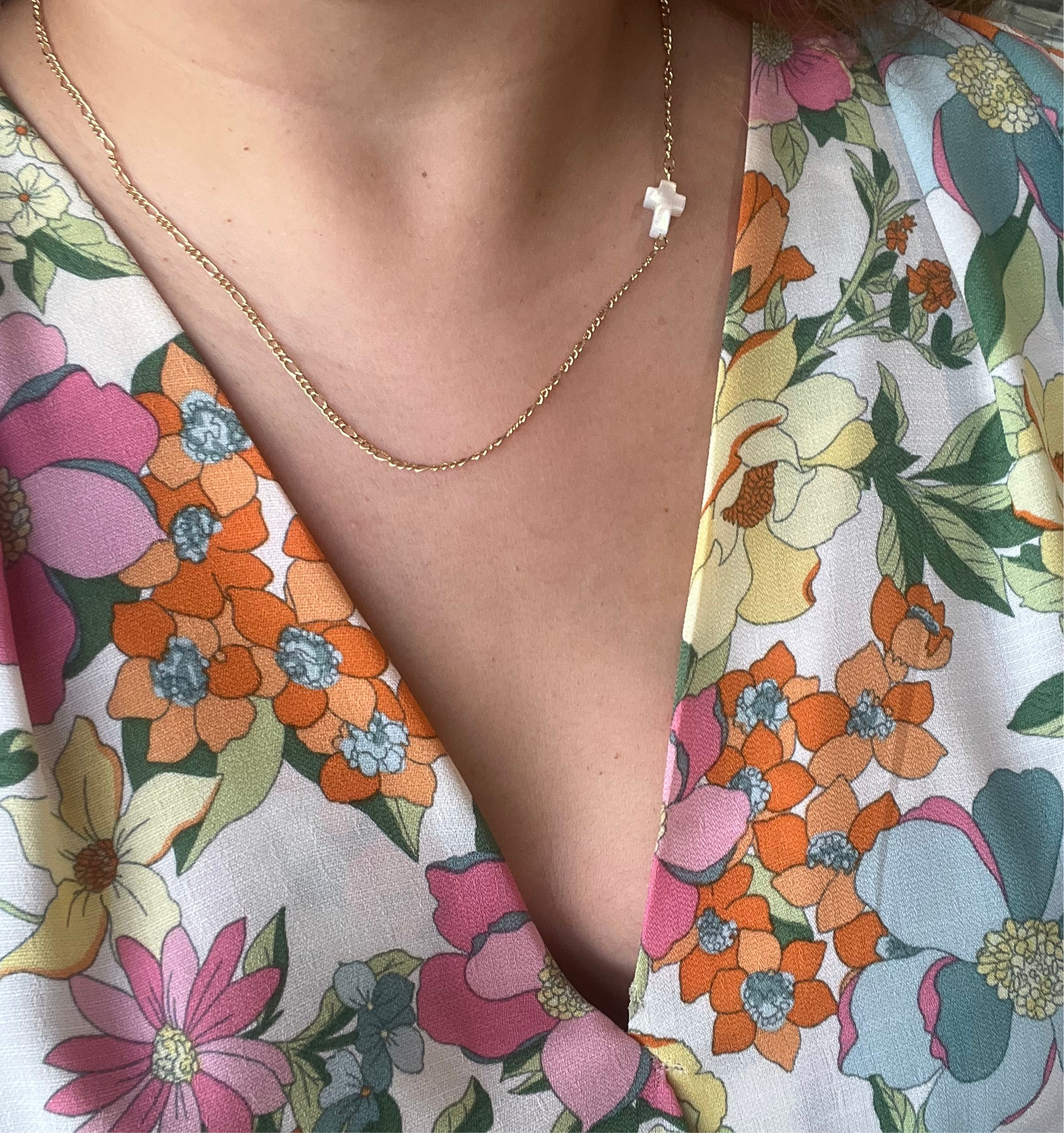 Sweet Simplicity Side Shell Cross Necklace