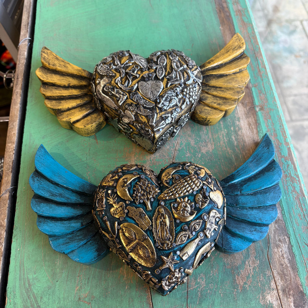 Milagros Corazon with Fan Wings