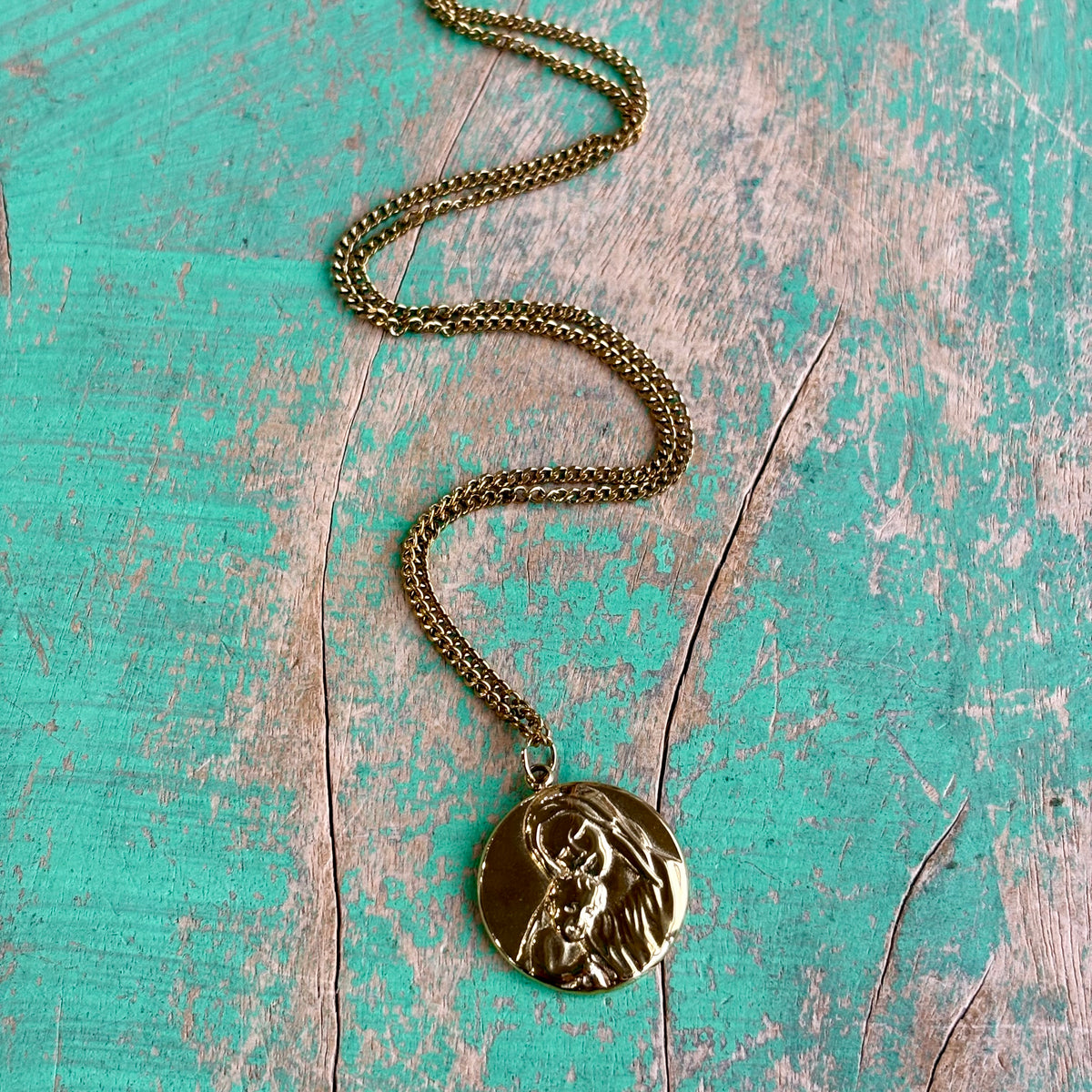 Madonna & Child Stainless Steel Medal Necklace – Gold or Silver