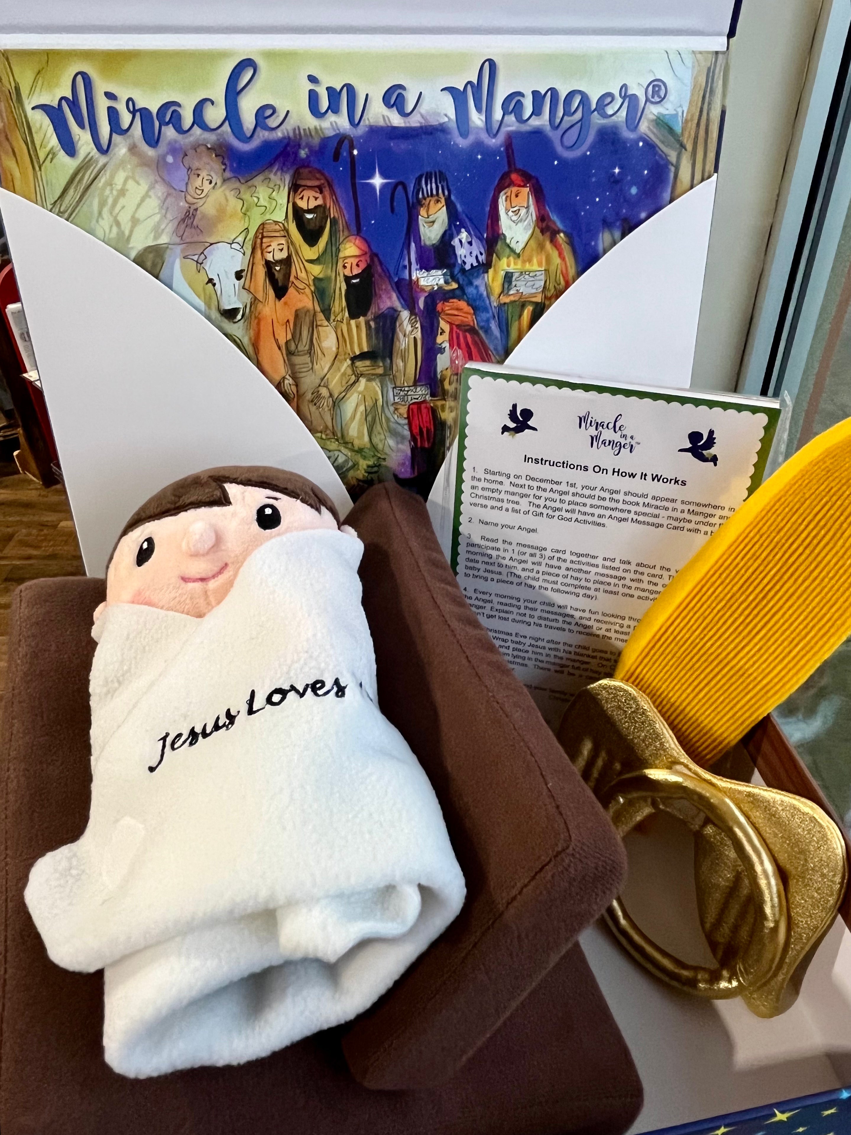 Miracle In A Manger Plush Set