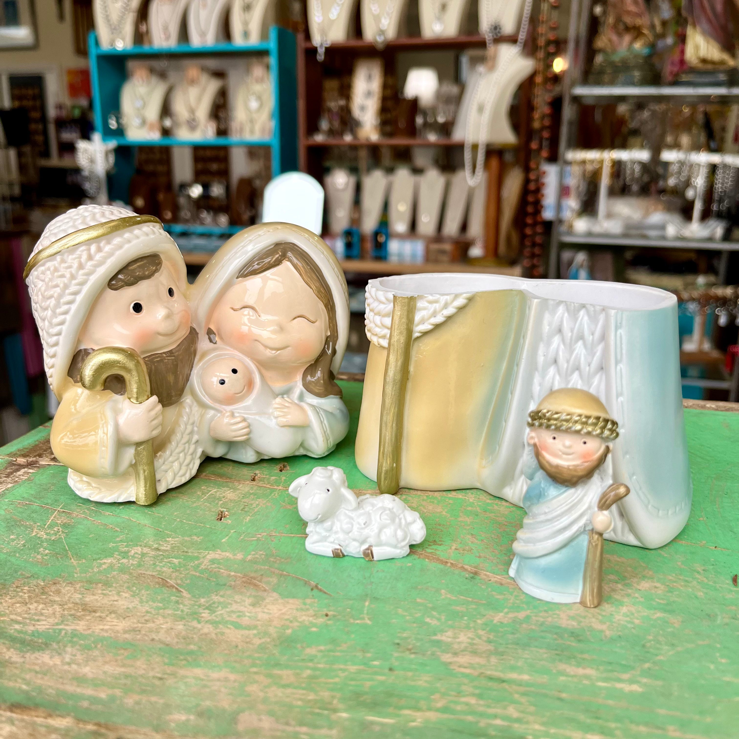 Nesting 3 Piece Nativity