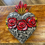 Milagros Corazon with Three Roses