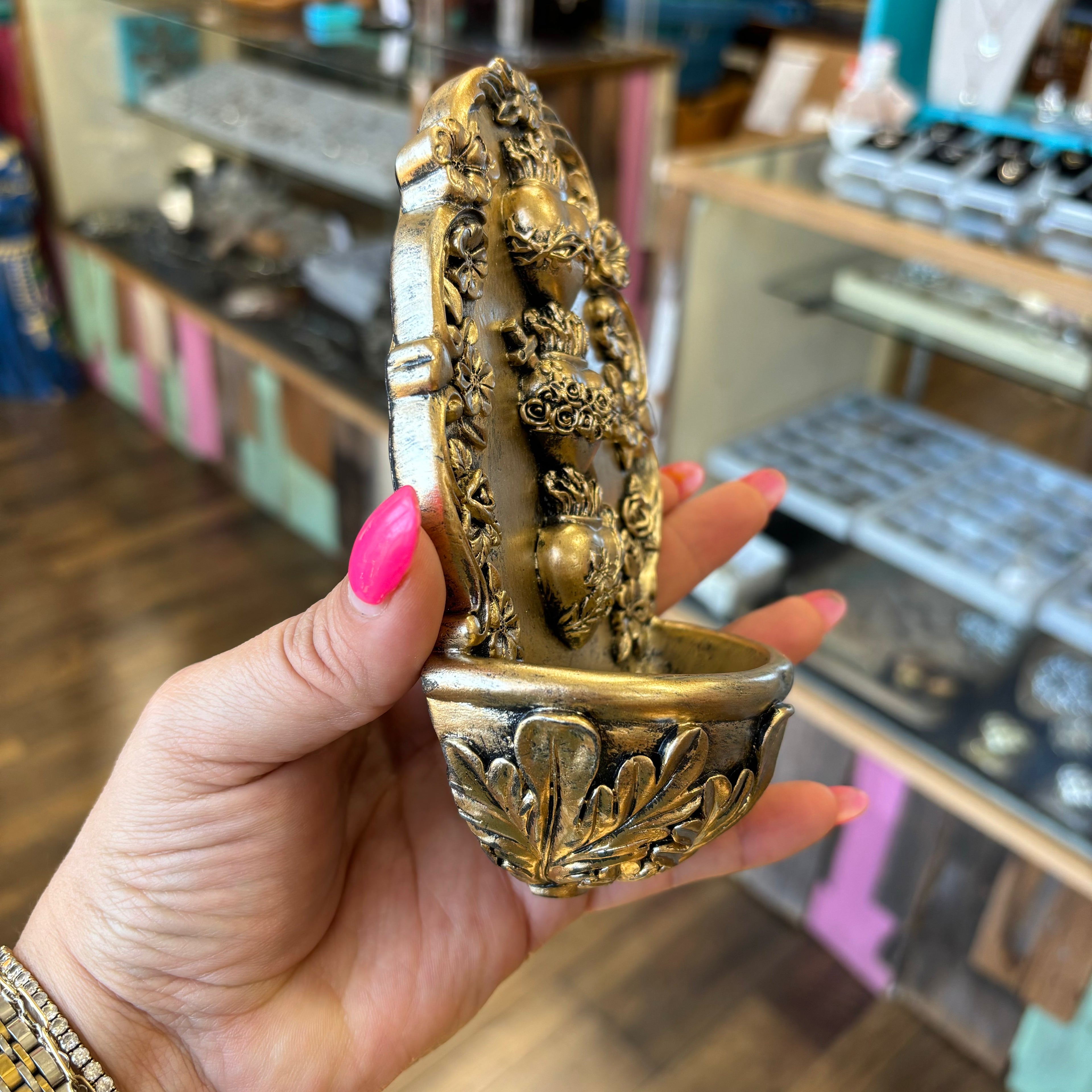 Hearts of The Holy Family Font