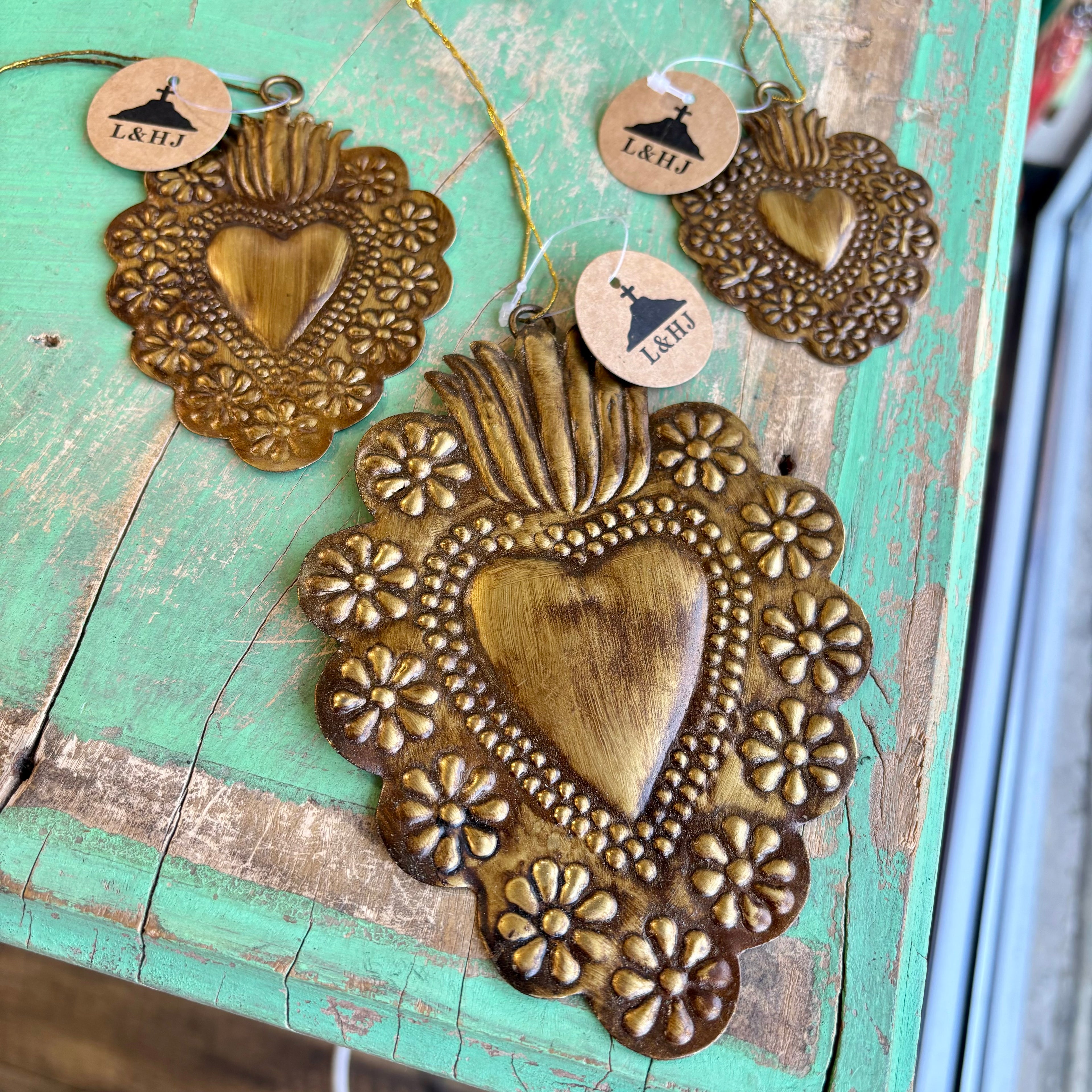 Floral Tin Sacred Hearts