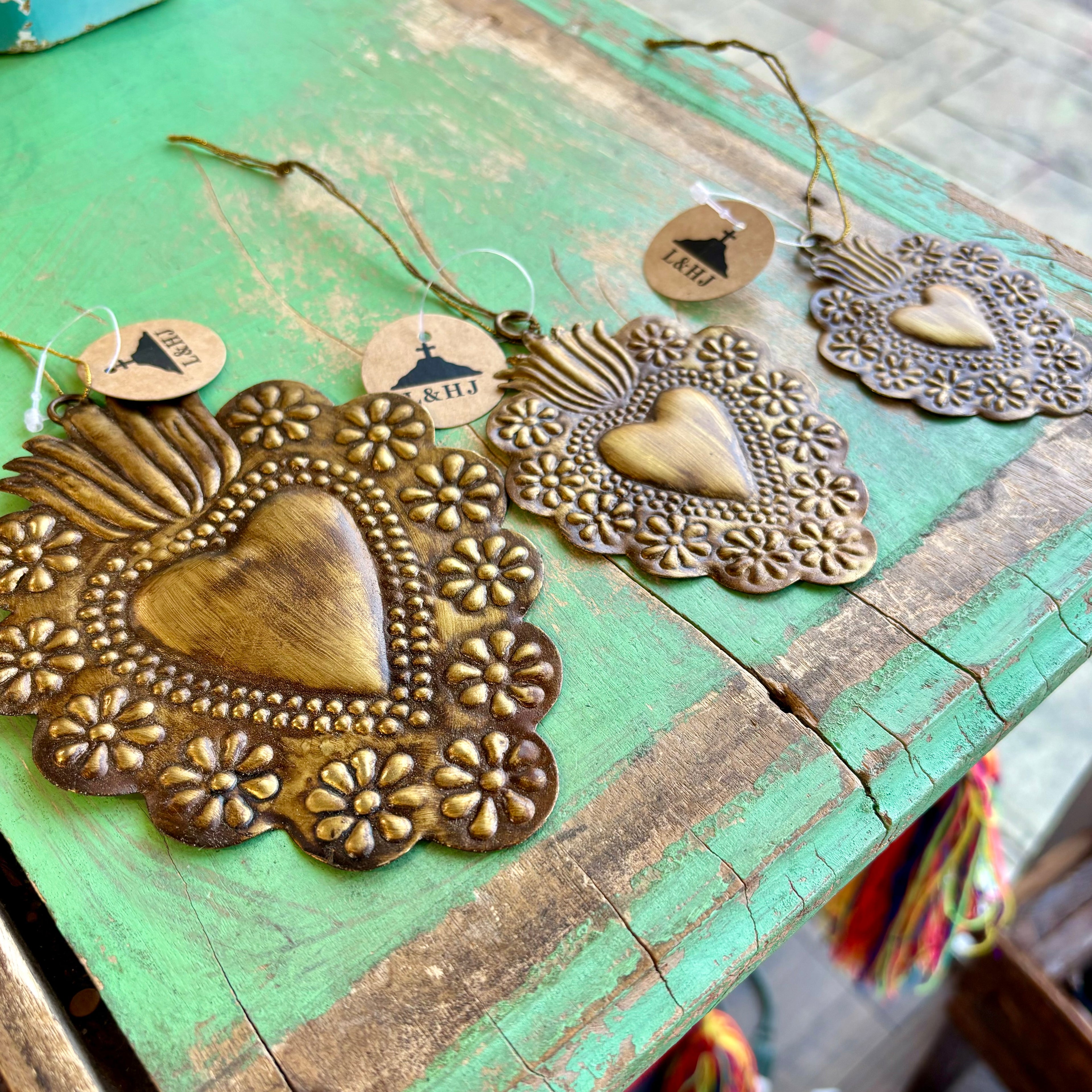 Floral Tin Sacred Hearts