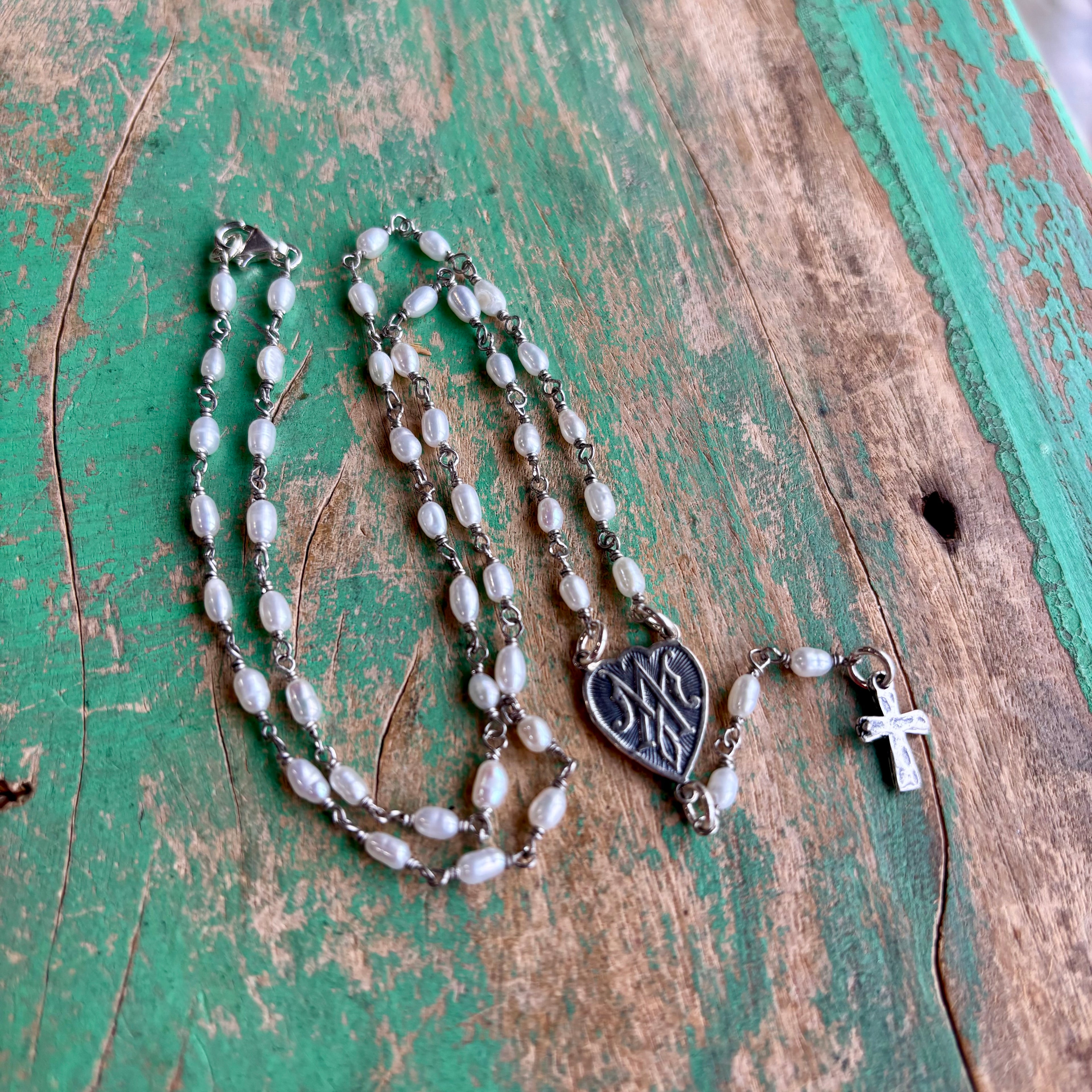 Sterling Silver Freshwater Pearl Miraculous Medal Rosary Centerpiece Necklace