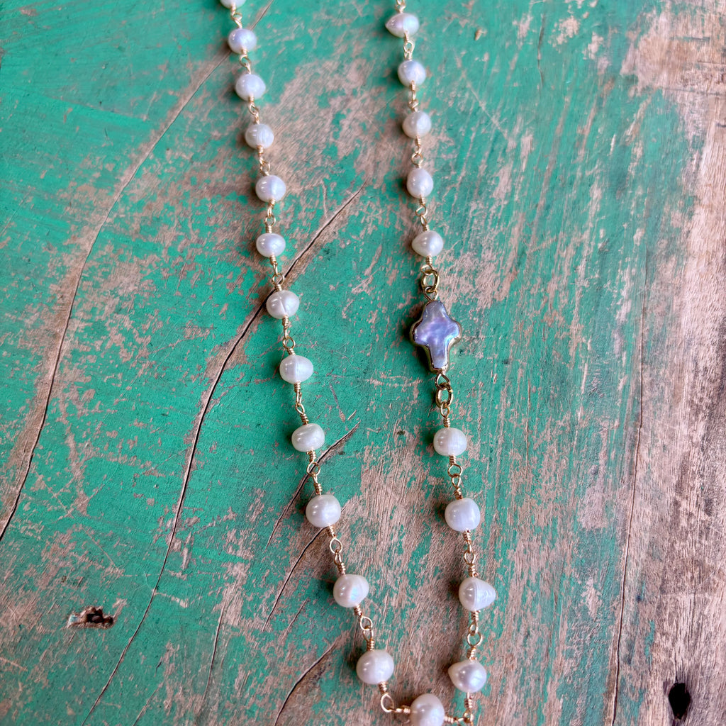 Freshwater Pearl Side Cross Necklace
