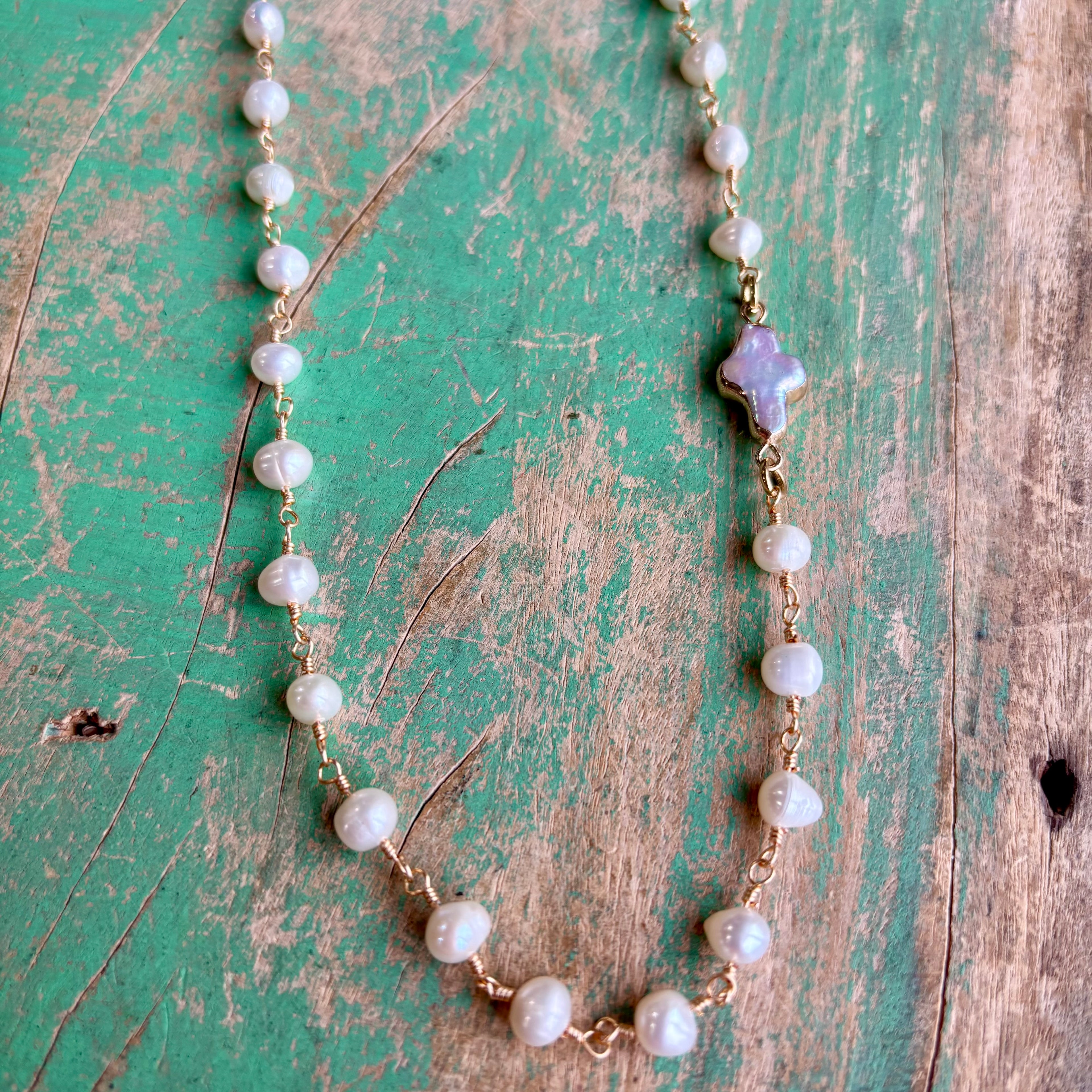 Freshwater Pearl Side Cross Necklace