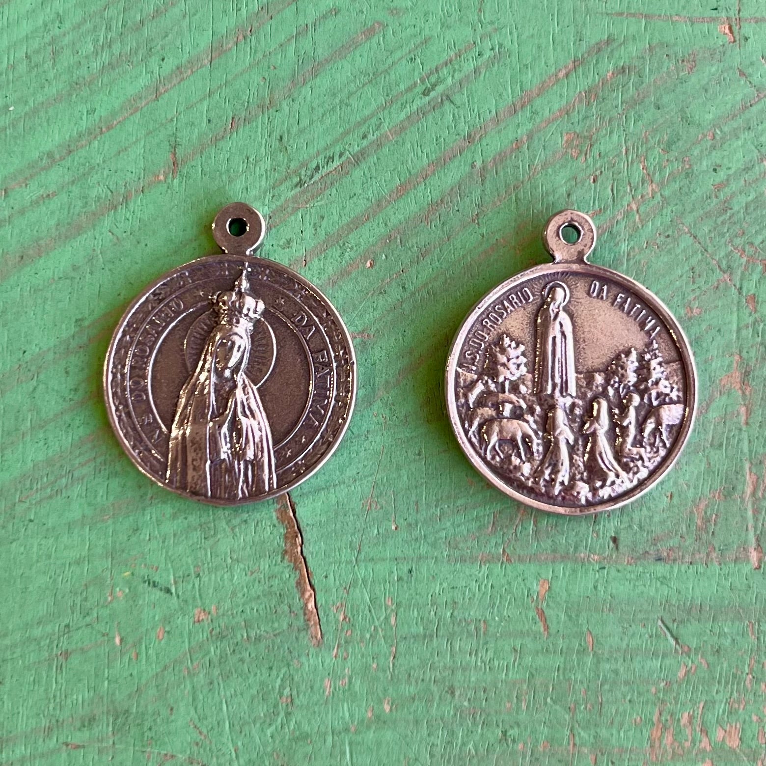 Our Lady of Fatima Double Sided Rounded Medal