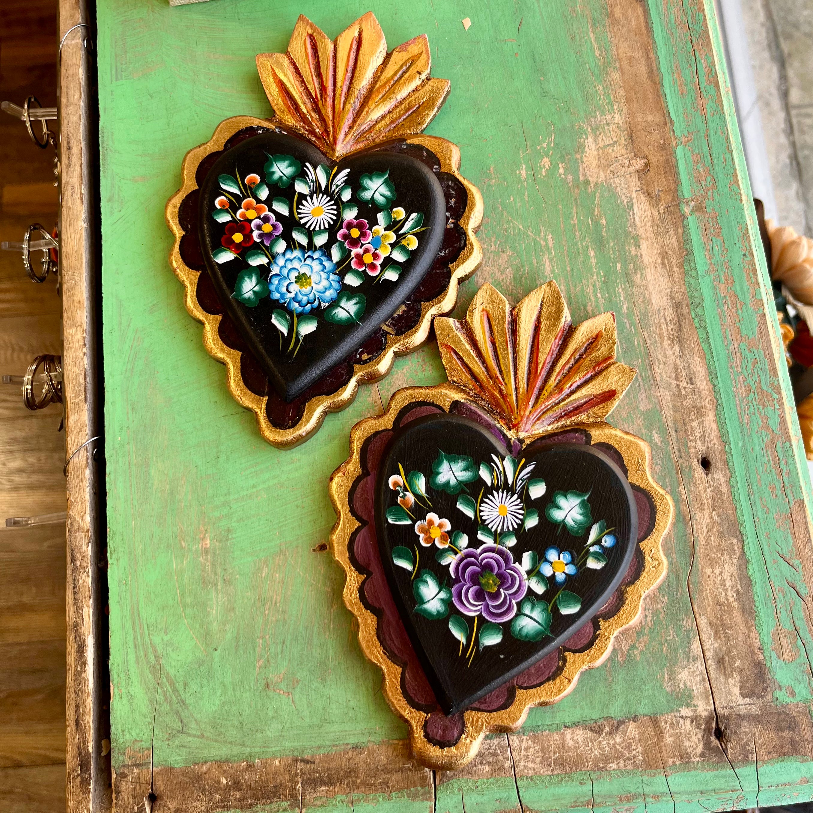 Hand Painted Corazon Uva