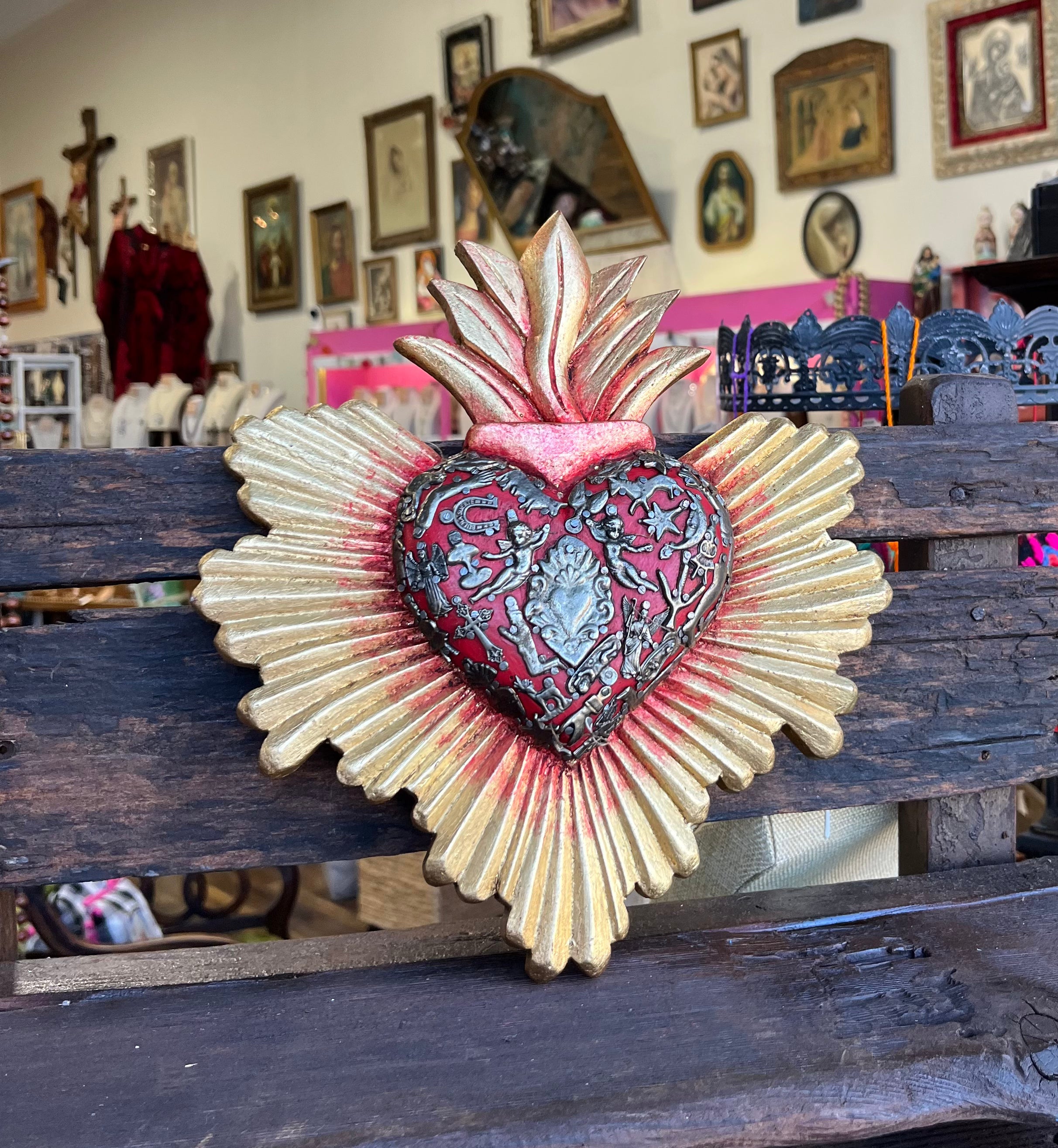 Milagros Corazon with Rays