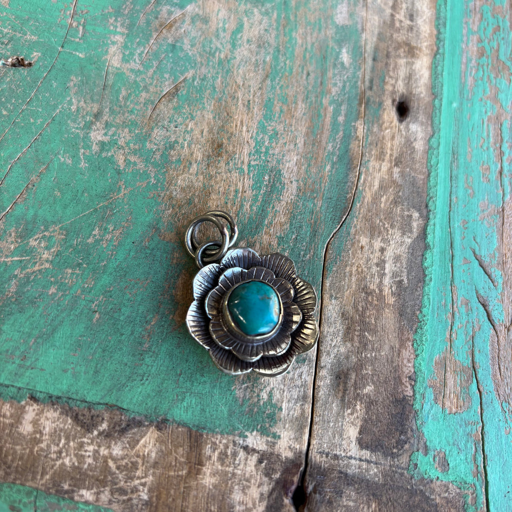 Blooming Turquoise  Flower Chilean Necklace or Ring