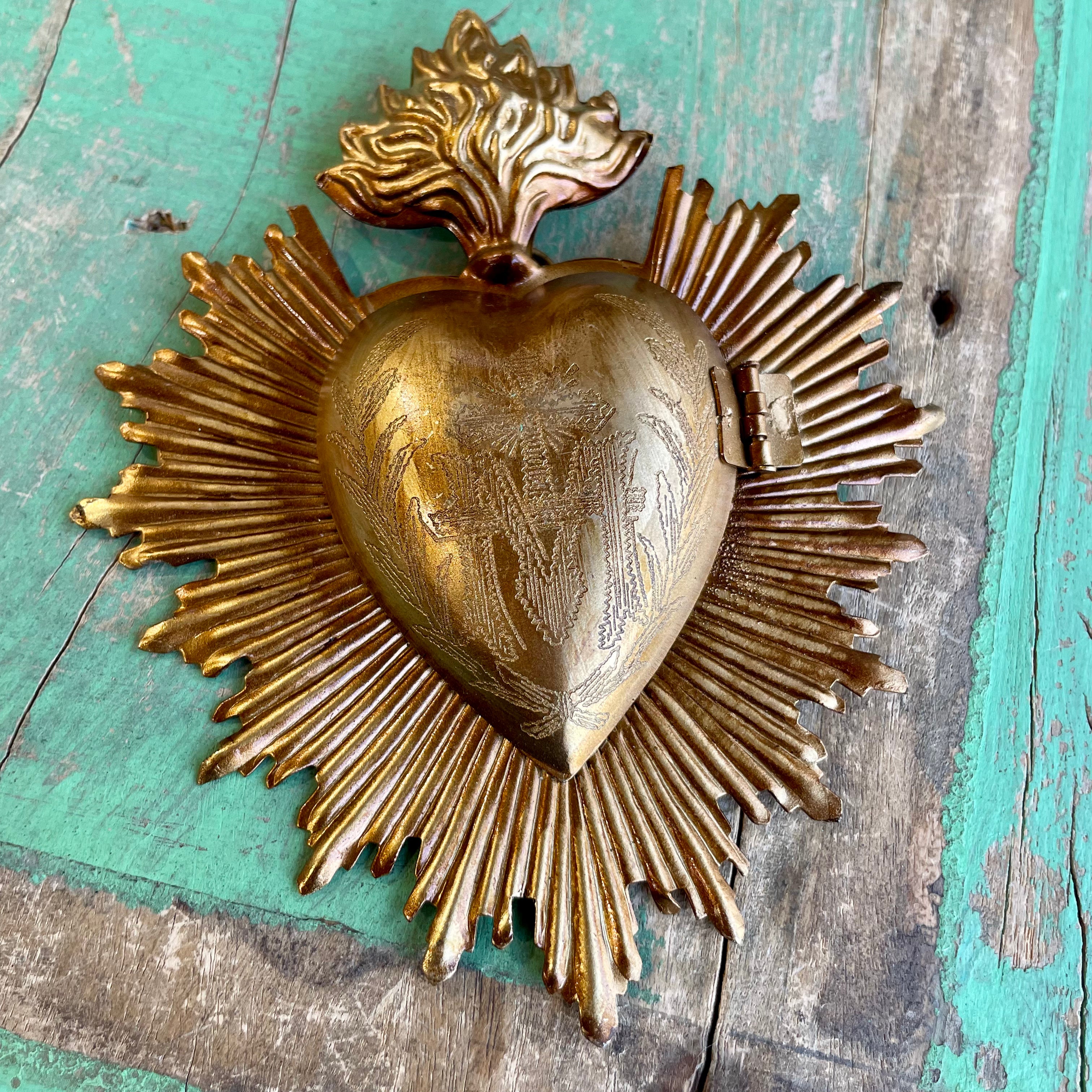 Flaming Sacred Heart 5" Box