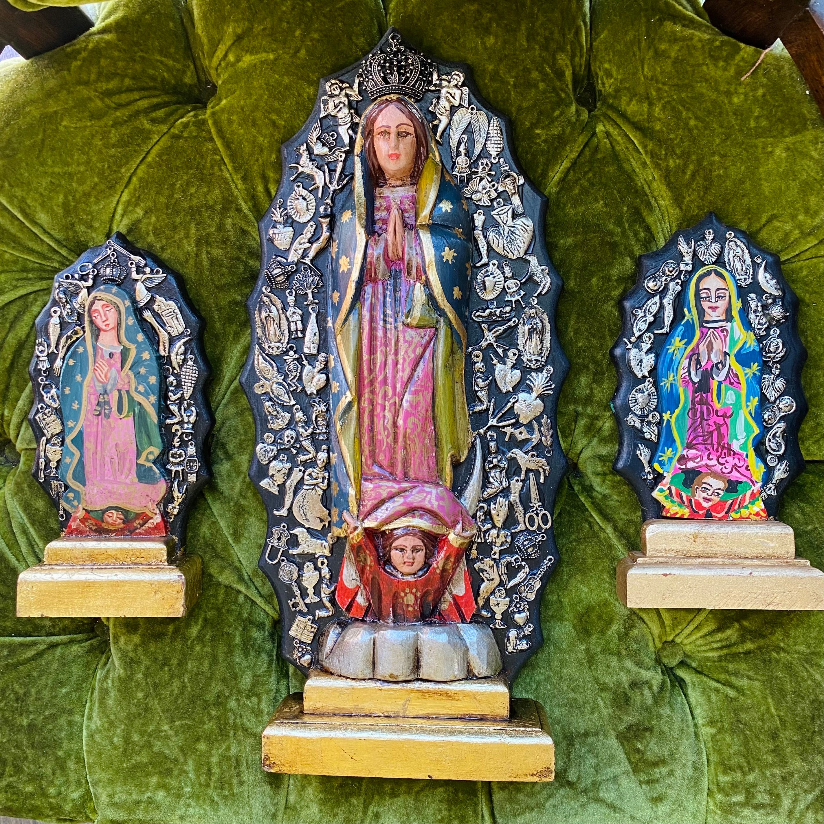 OLG Milagros Statues