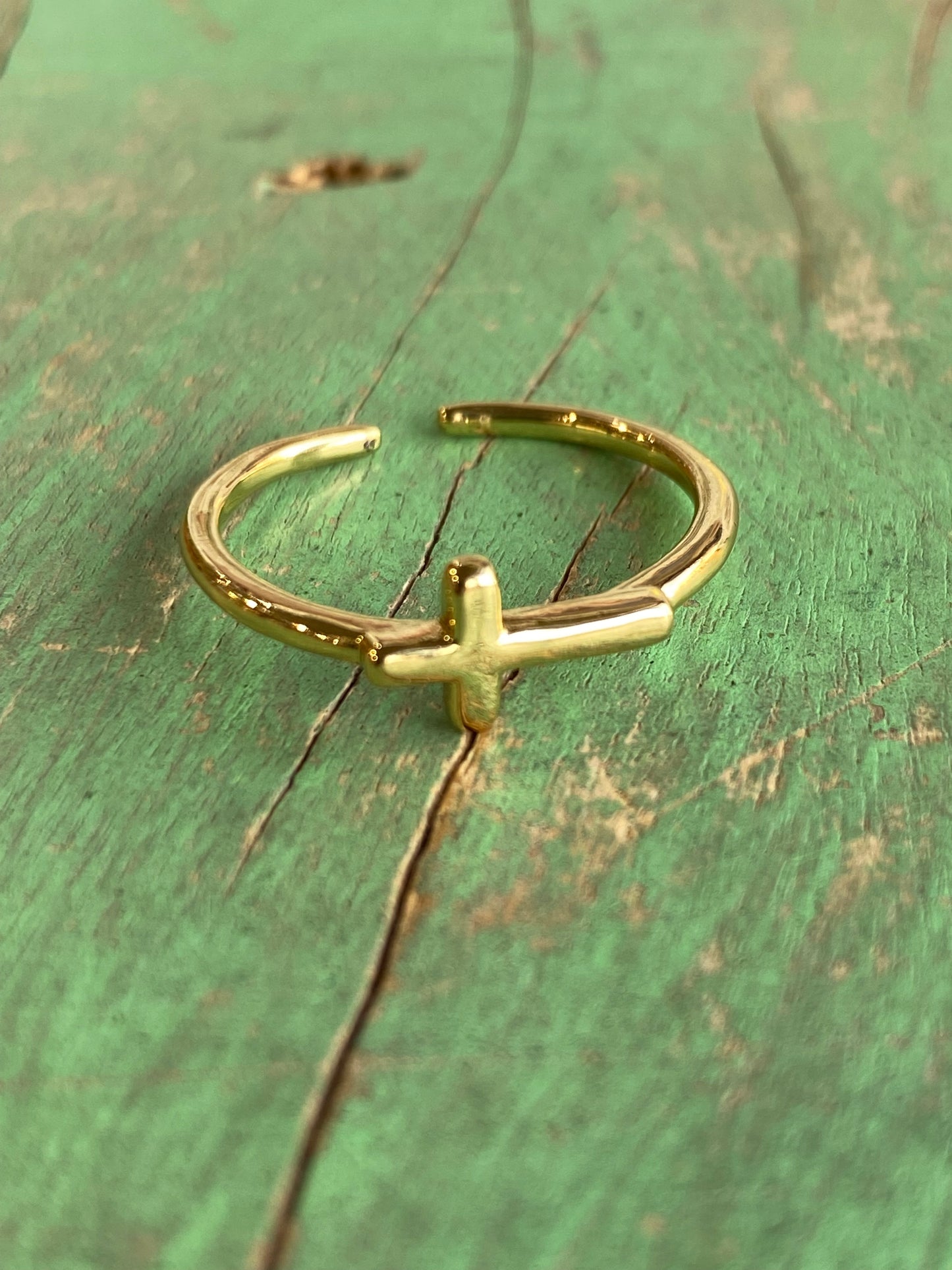 Adjustable Brass Sideways Cross Rings