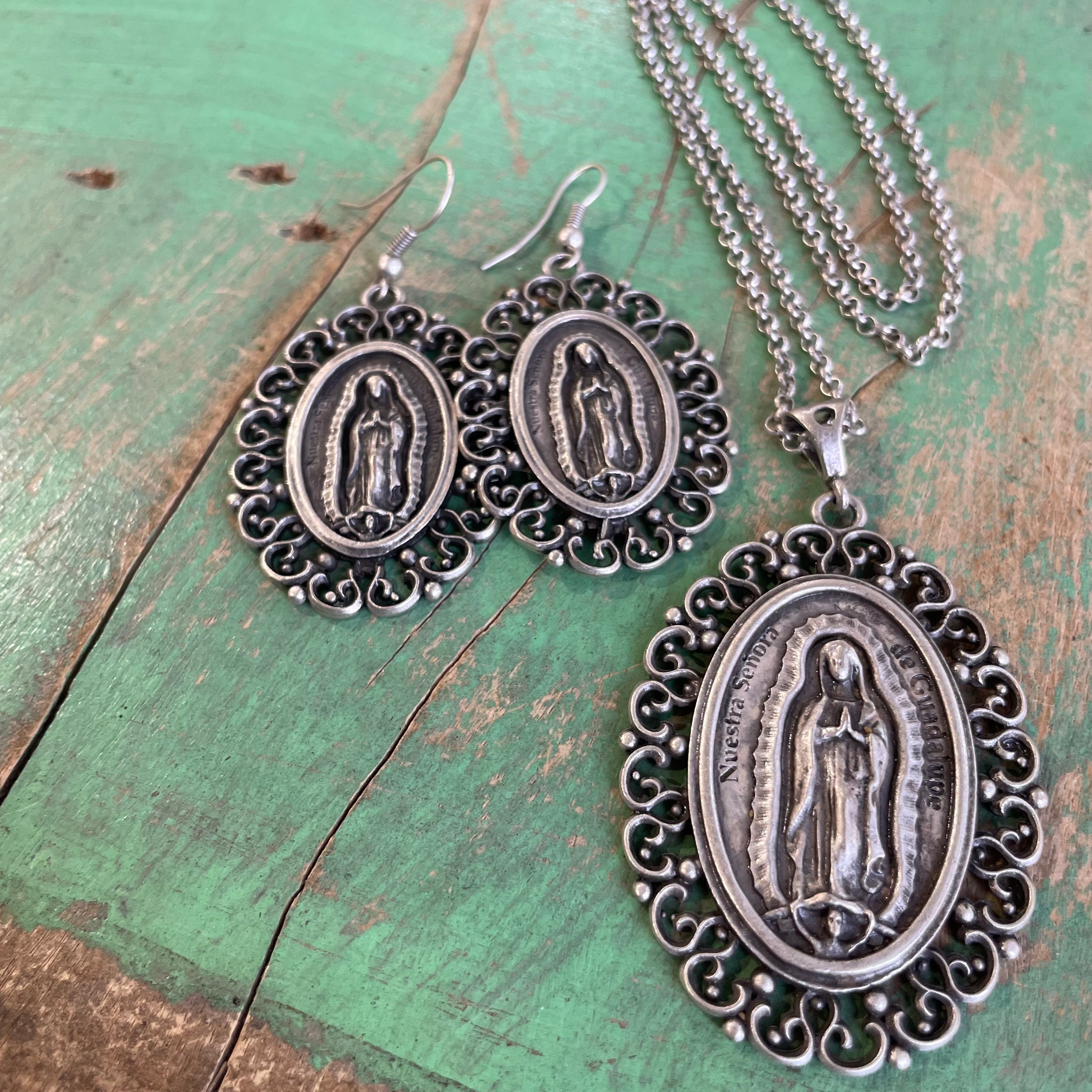 Silver Scalloped OLG Pieces