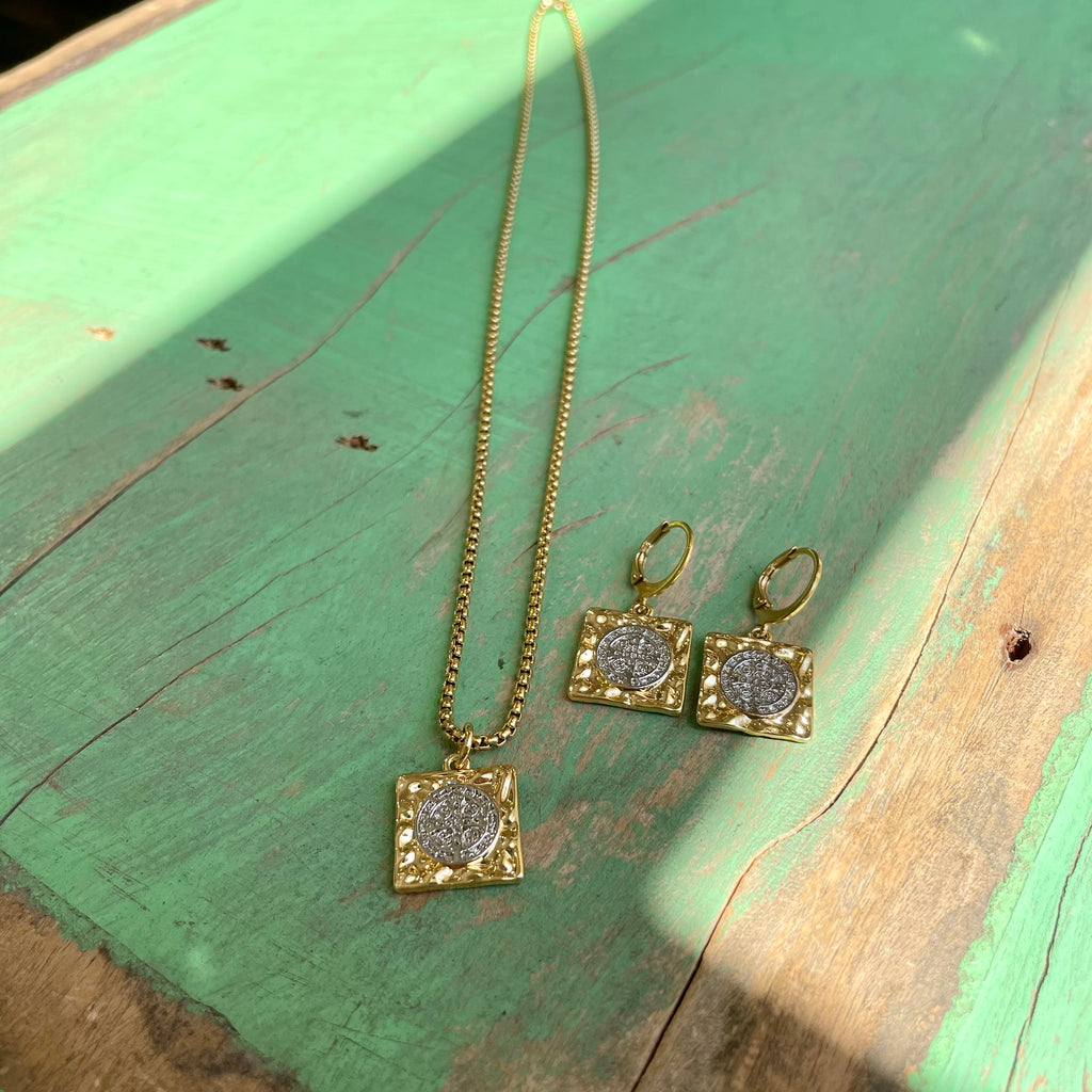 Two Toned Square St Benedict Set