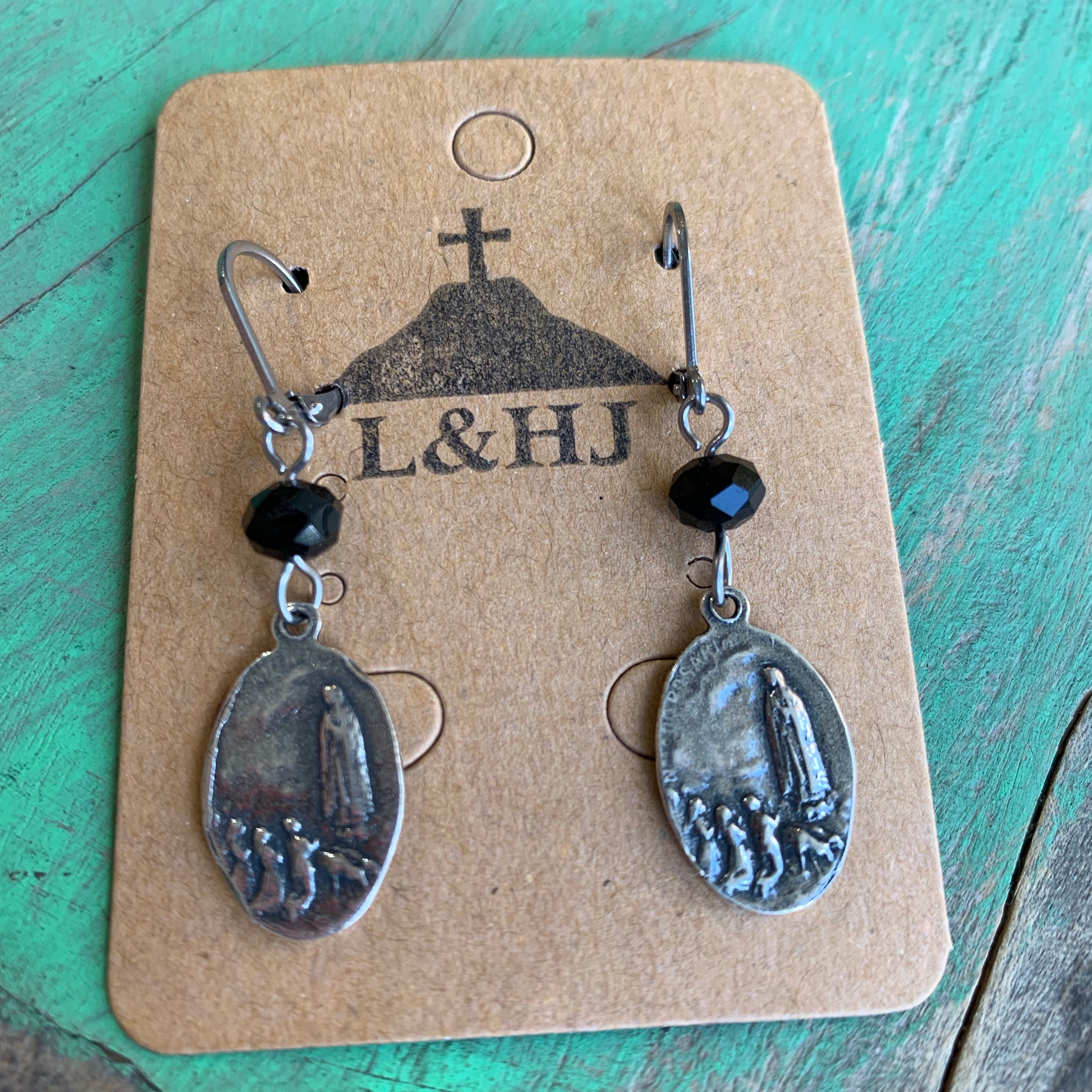 Black and Silver 5 Way Cross Earrings, Bracelet, and Necklace