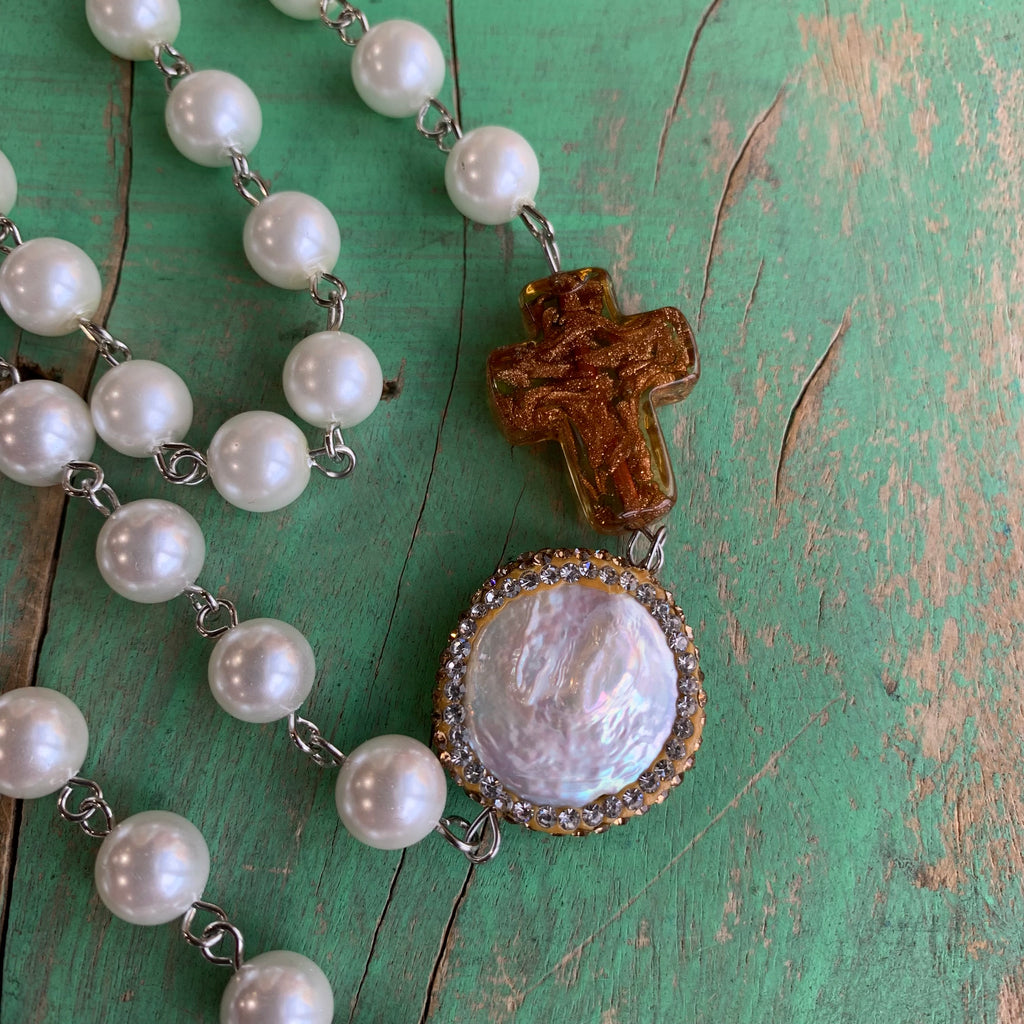 Long Shell Pearl Necklace with Cross