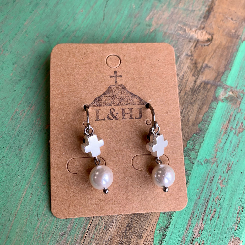 St Benedict Link Pearl Necklace and Earrings