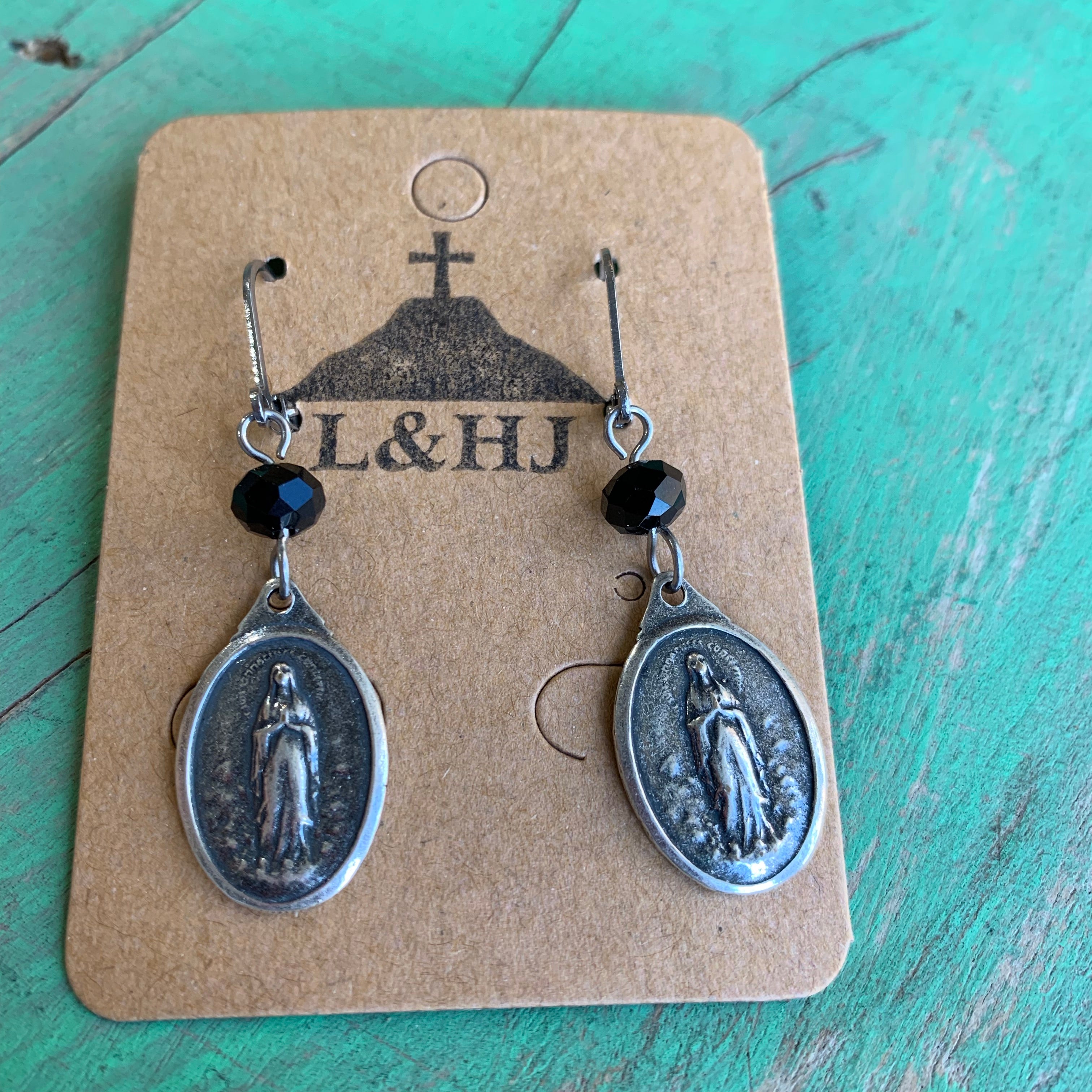 Black and Silver 5 Way Cross Earrings, Bracelet, and Necklace